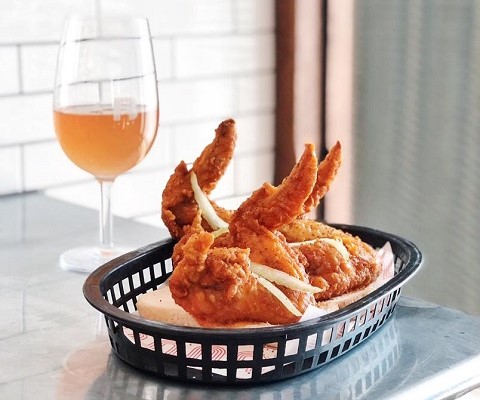 Belles $2 Wings